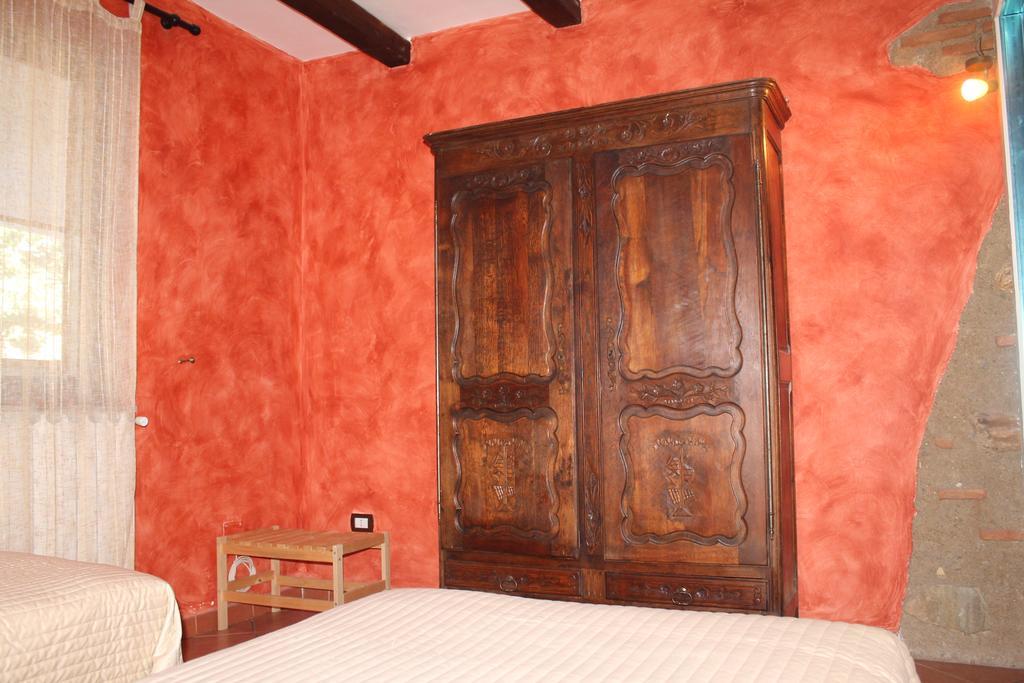 Casa Vacanze Borgo Borghese Сант-Алессио-Сикуло Номер фото