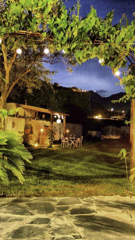 Casa Vacanze Borgo Borghese Сант-Алессио-Сикуло Экстерьер фото